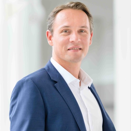 Portrait von Tim Ullrich